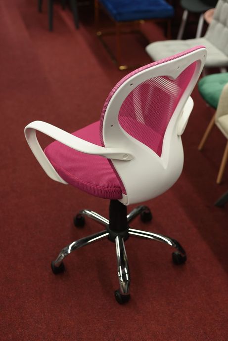 Кресло поворотное DAISY розовое