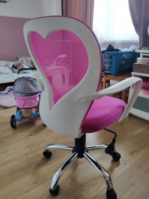 Крісло поворотне DAISY рожеве